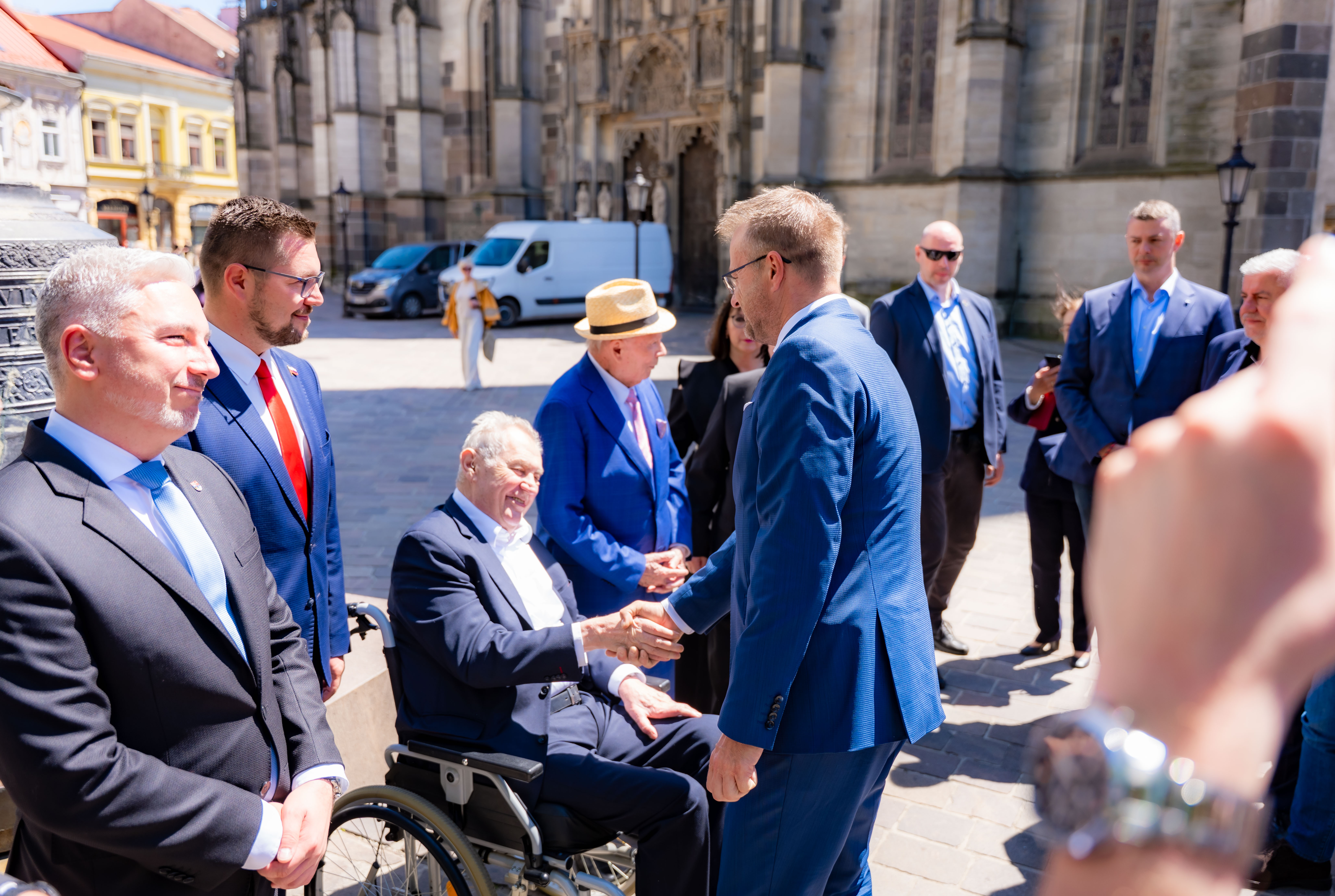 Prezident ZEMAN V Kosiciach so Schusterom -1-61